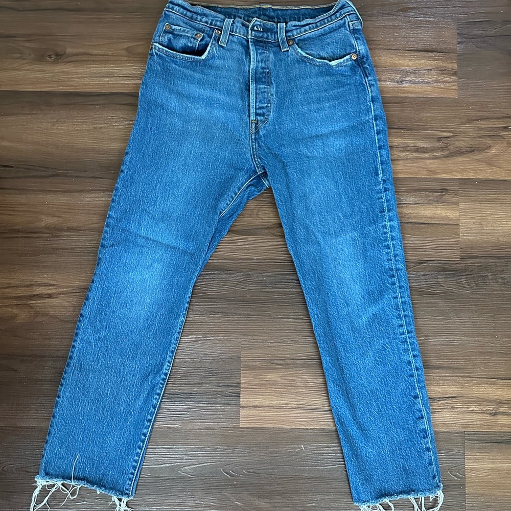 Levi 501 High Rise Jeans